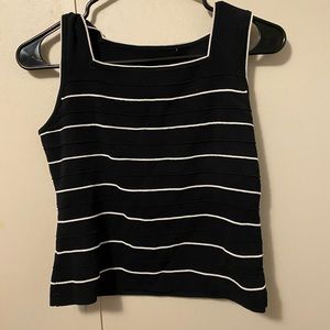 Black and White tank top crop top.